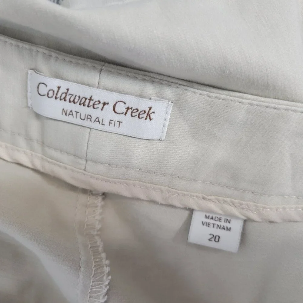 Coldwater Creek Womens Shorts Natural Fit Beige 20 Plus Lightweight A13E